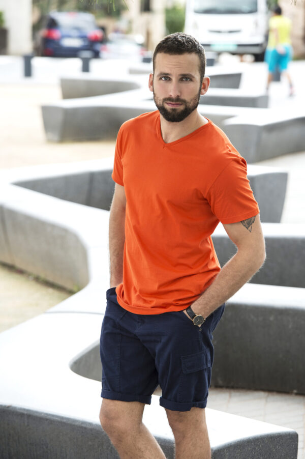 Fashion-T V-neck - Image 3