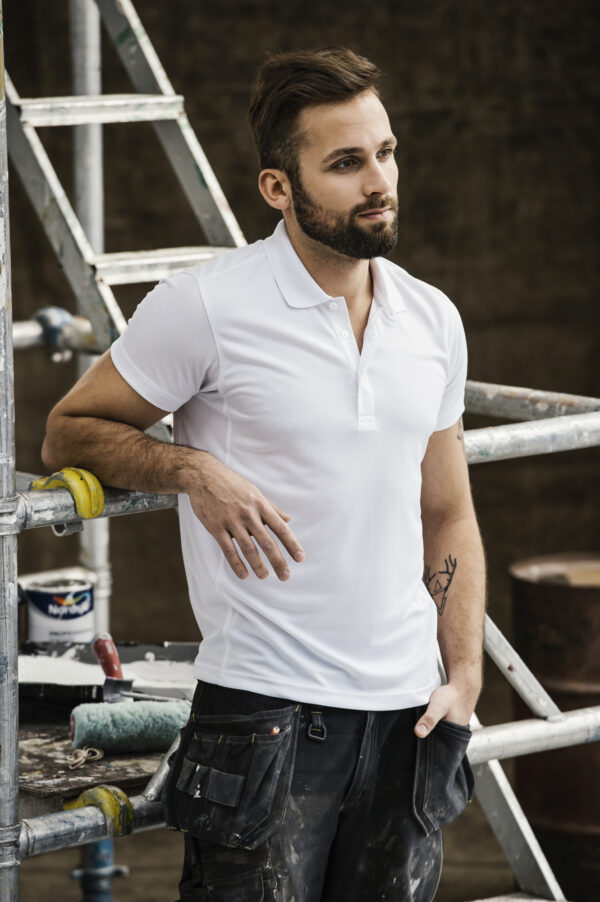 Ice Polo - Image 3