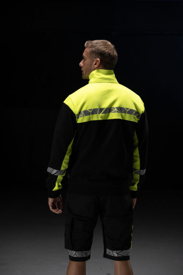 7103 SWEATSHIRT MED DRAGKEDJA
7103 SWEATSHIRT MED DRAGKEDJA 9910-VIZ - Bild 7