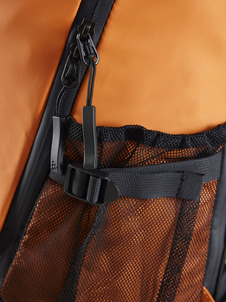 1912508-580000_Adv-Entity-Computer-Backpack-35-L_Closeup2