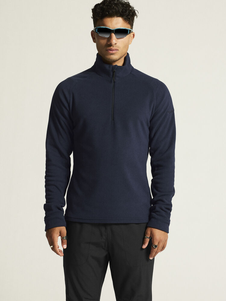 1915246-396000_CORE-Explore-Fleece-Midlayer-M_closeup5