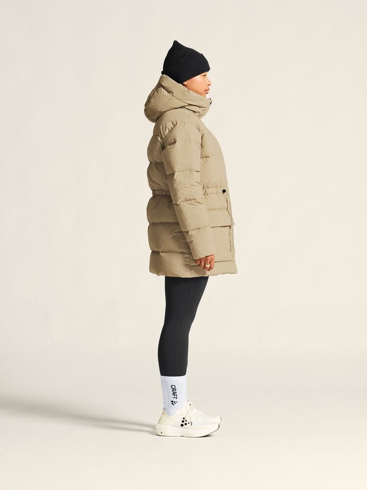 1916375-240000_Urban-Down-Puffer-Jkt-W_closeup2