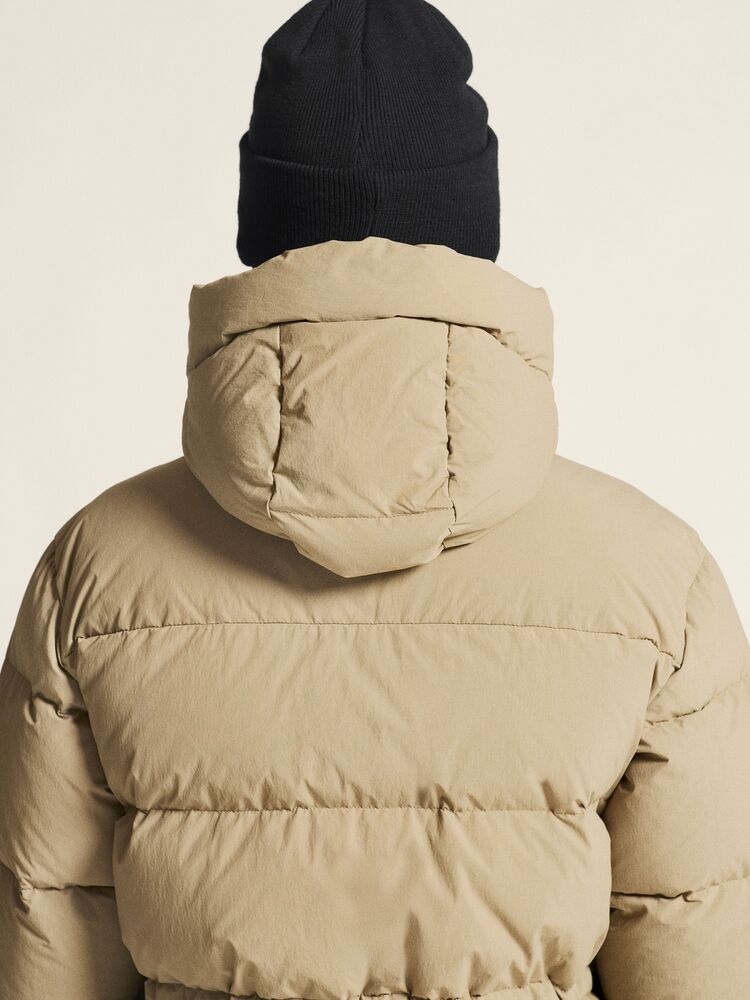 1916375-240000_Urban-Down-Puffer-Jkt-W_closeup7