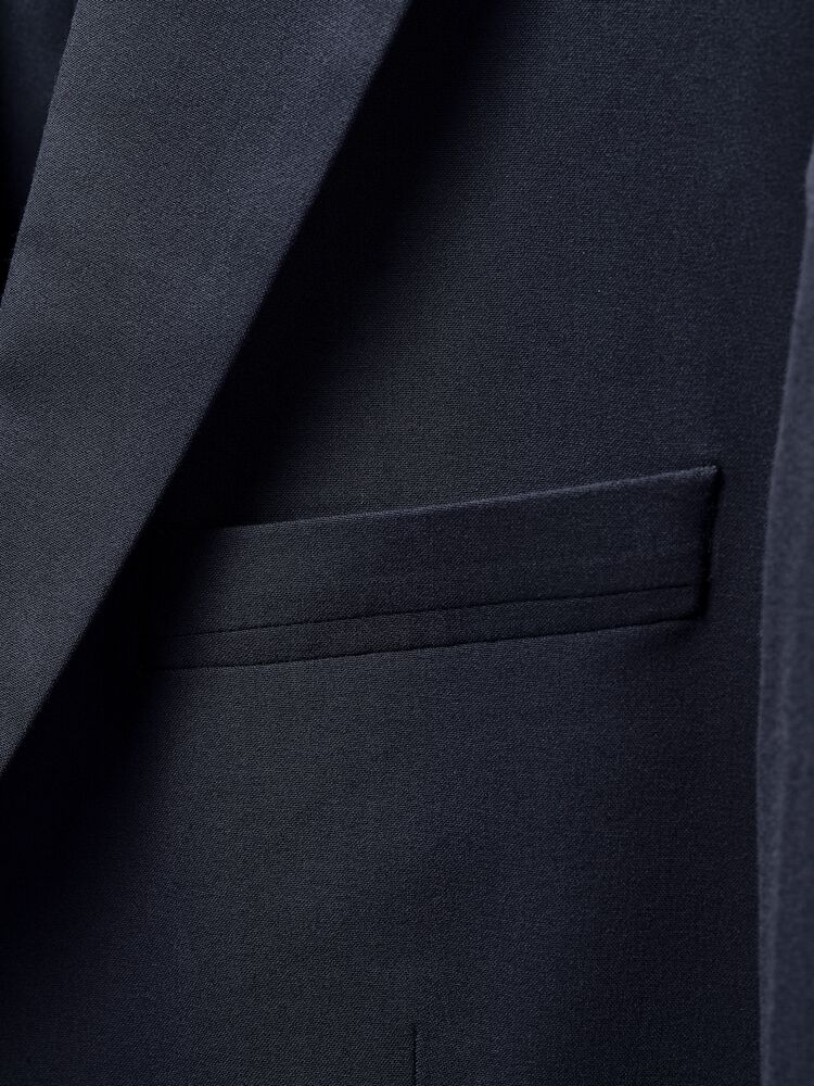 2962301_600_SignatureMensBlazer_chestpocket