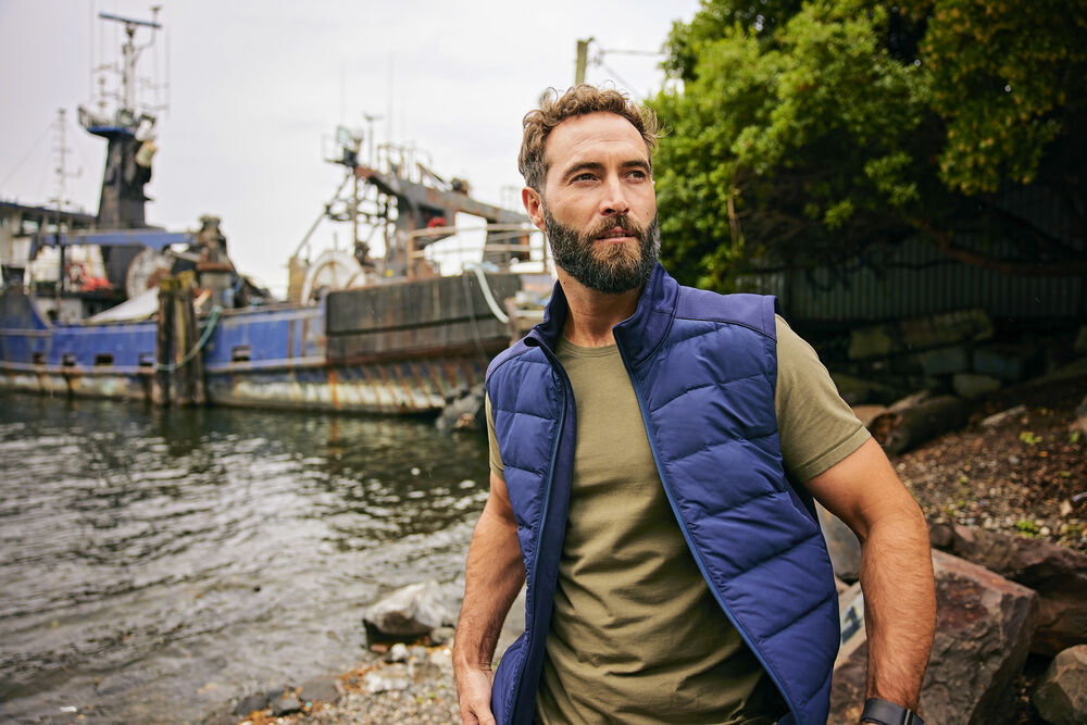 351476_353408_IMss24_OakHarborVestManzanitaRoundneck_2